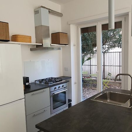 Trastevere Marlu Garden House Apartment Roma Ngoại thất bức ảnh